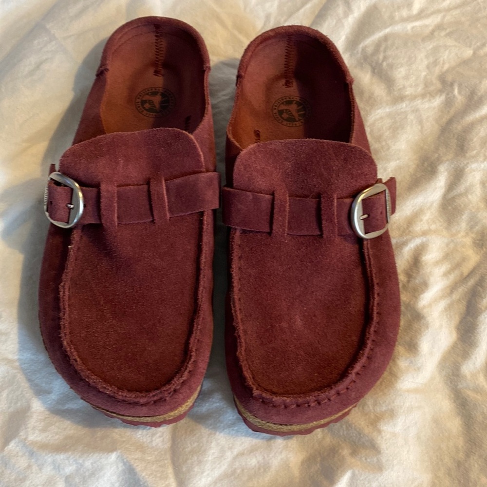 Birkenstock Buckley burgundy suede sz 39